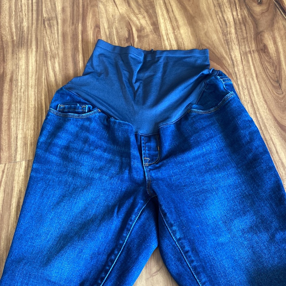 Old Navy Maternity Bundle - Picture 5 of 8